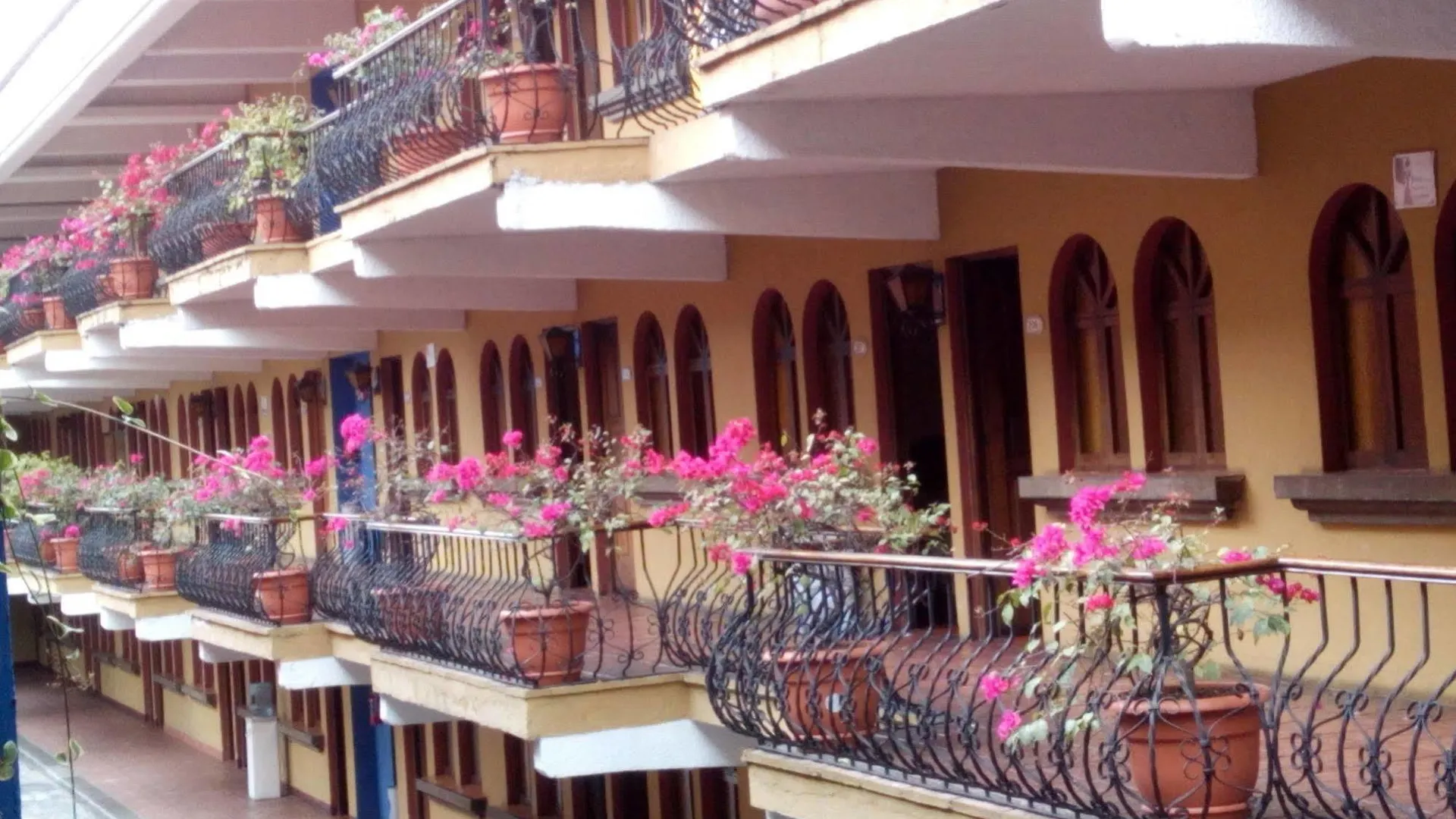 Hotel Villa Espanola Guatemala City 3*,